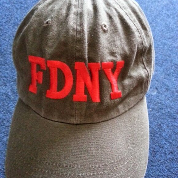 Vintage FDNY Adjustable Strap Men's Hat New York FROM 2001 NEVER USED - Picture 2 of 12